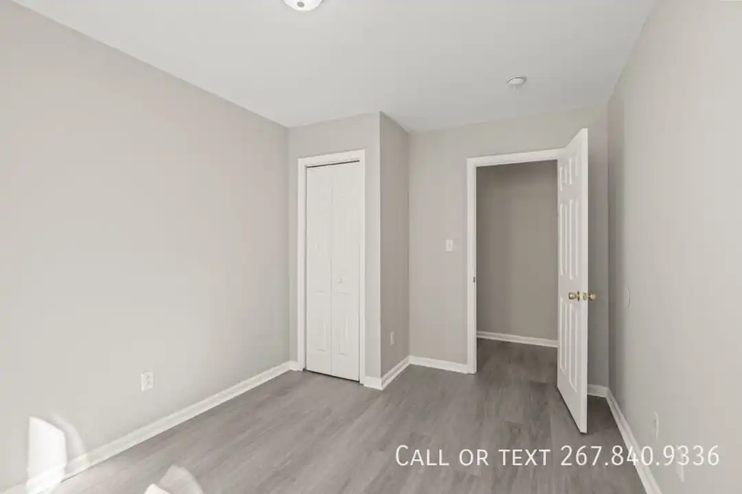 1016 S 52nd St - Поглед 2