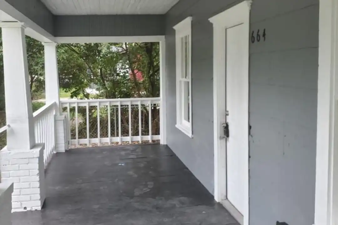 664 Escambia St – pohled 4