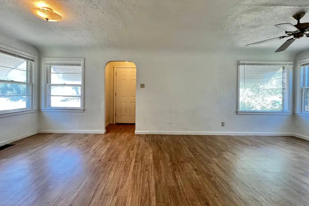 2228 10th Ave - View 5