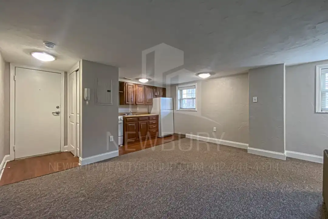 102 W Steuben St unit 102-F – photo 1 of 16
