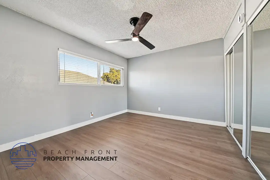 1105 N. Flower St. - More