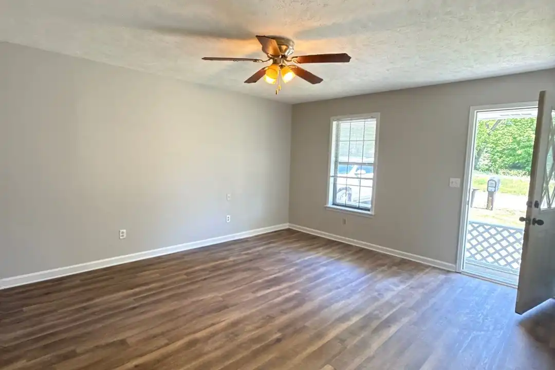 House in Brownsville - View 2