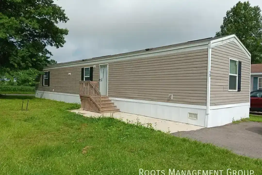 15 Locust St – photo 1 of 33