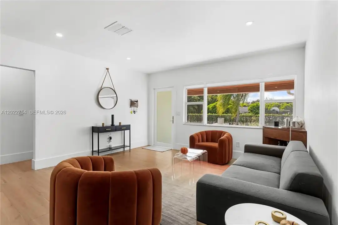 7825 SW 72nd Ave - View 3