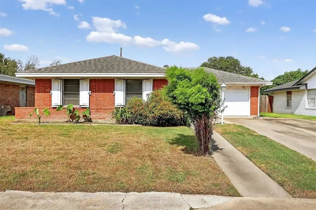 4637 Calvin Dr – photo 1