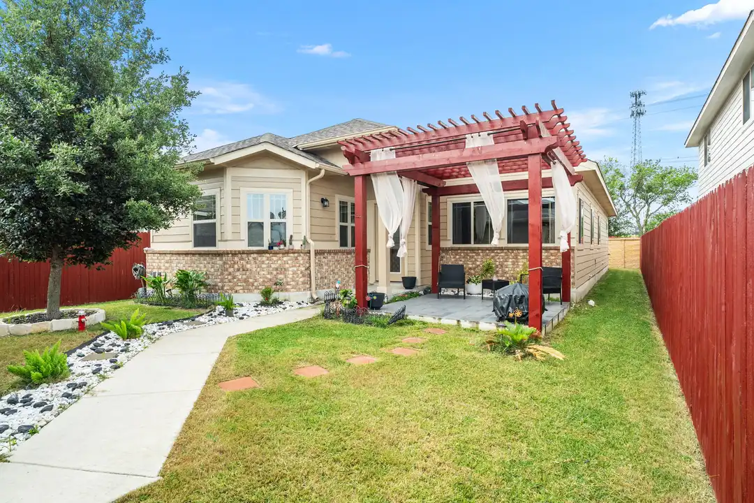 5917 Principale Dr - View 3