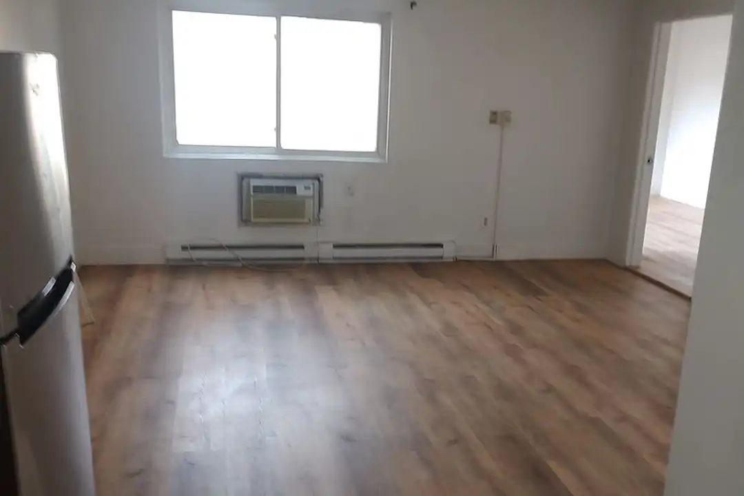 3710 Douglas Ave unit 102 – photo 1 of 6