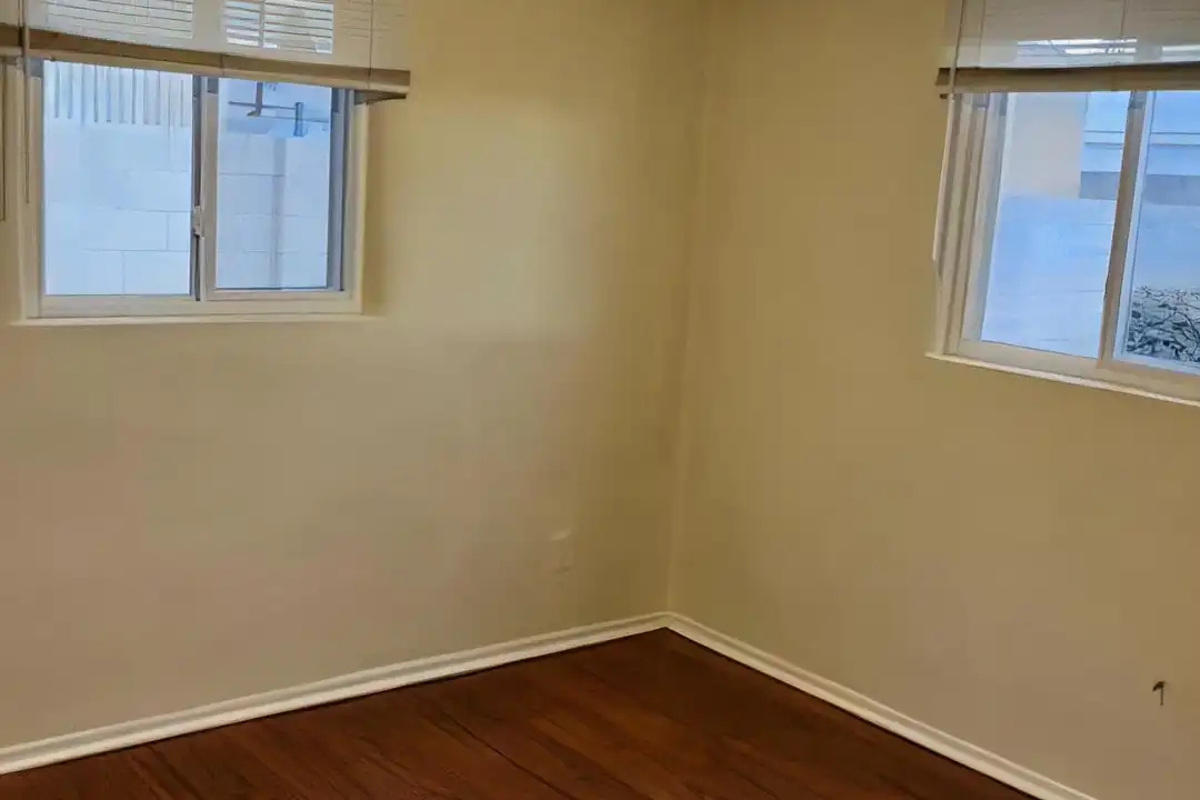 4806 Mescalero Rd NE - View 4