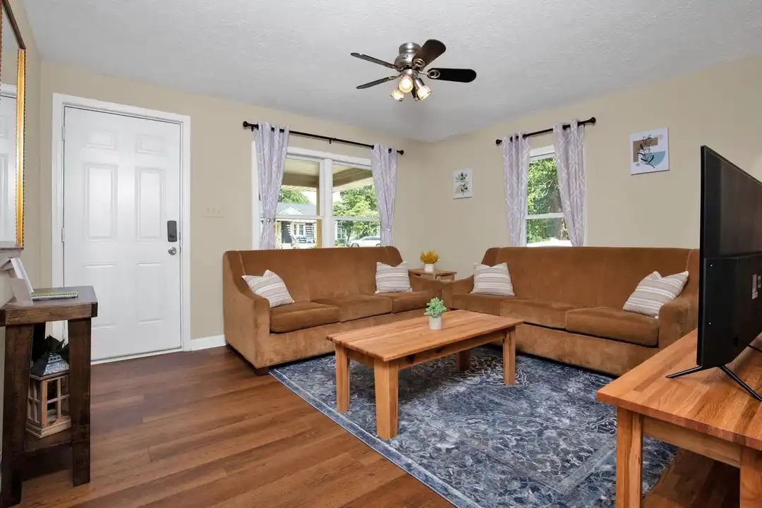 530 Pearl St unit 1367379P – photo 1