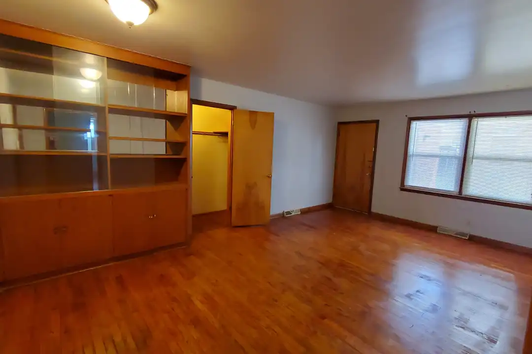 314 Mecherle Dr unit # 1 – photo 1 of 11