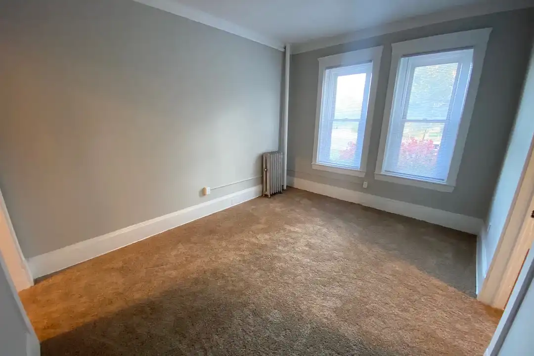 Chelsea Manor – photo 1