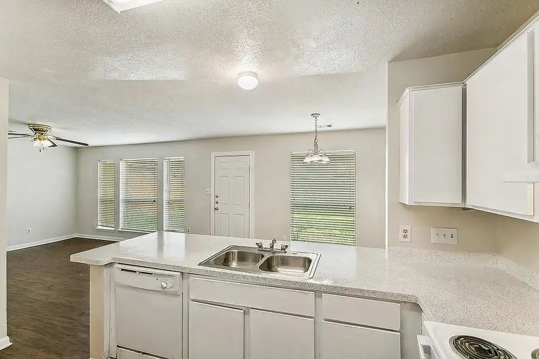 Sterling Green Village & Sheldon Ranch Apartments - 15255 Ferness Ln ...