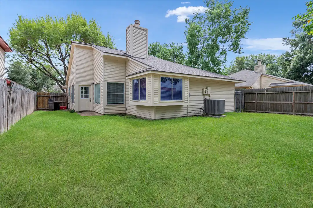 2527 Silver Trumpet Dr - View 4