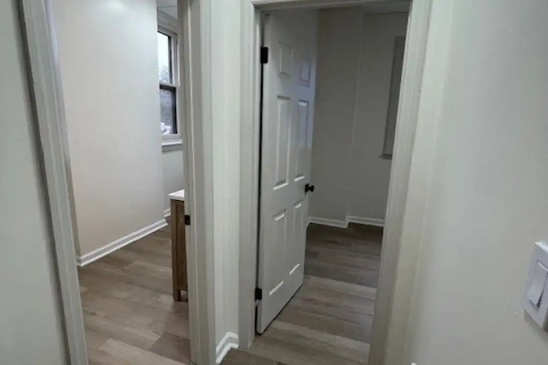 Apartment in Bound Brook - More