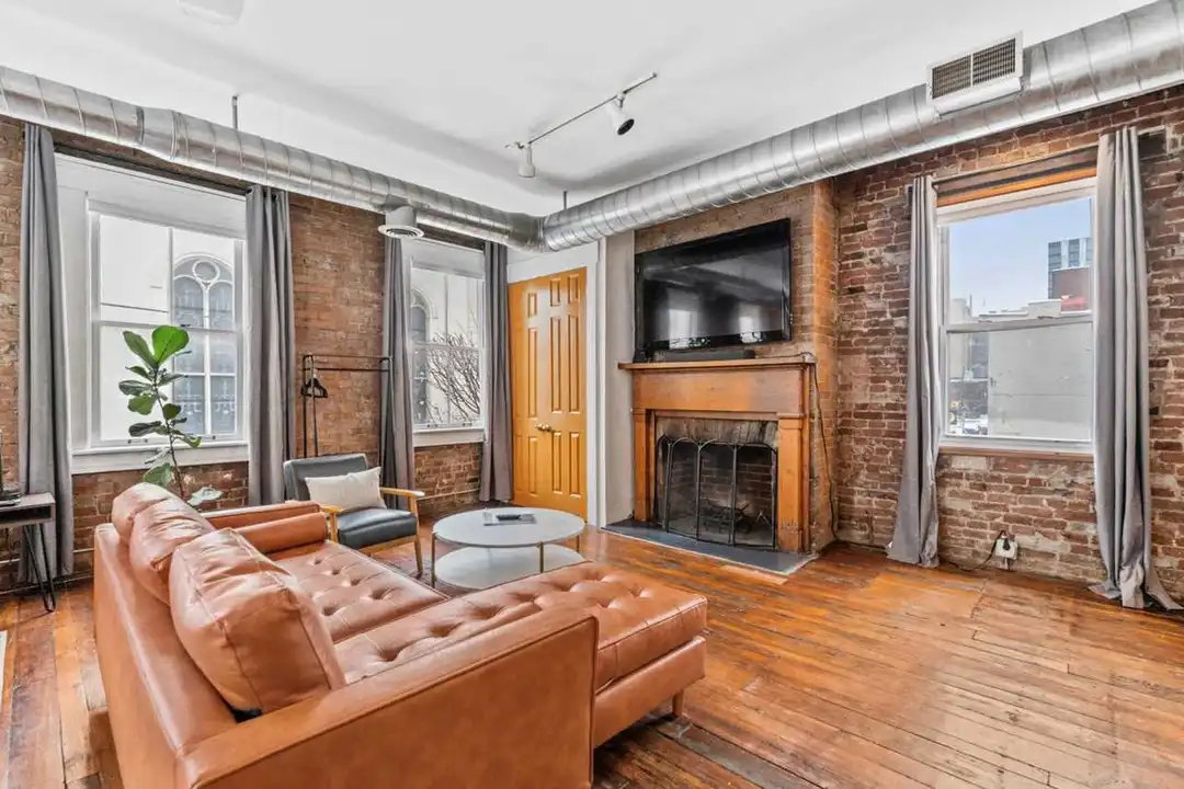 111 E 13th St unit 1056075P – photo 1
