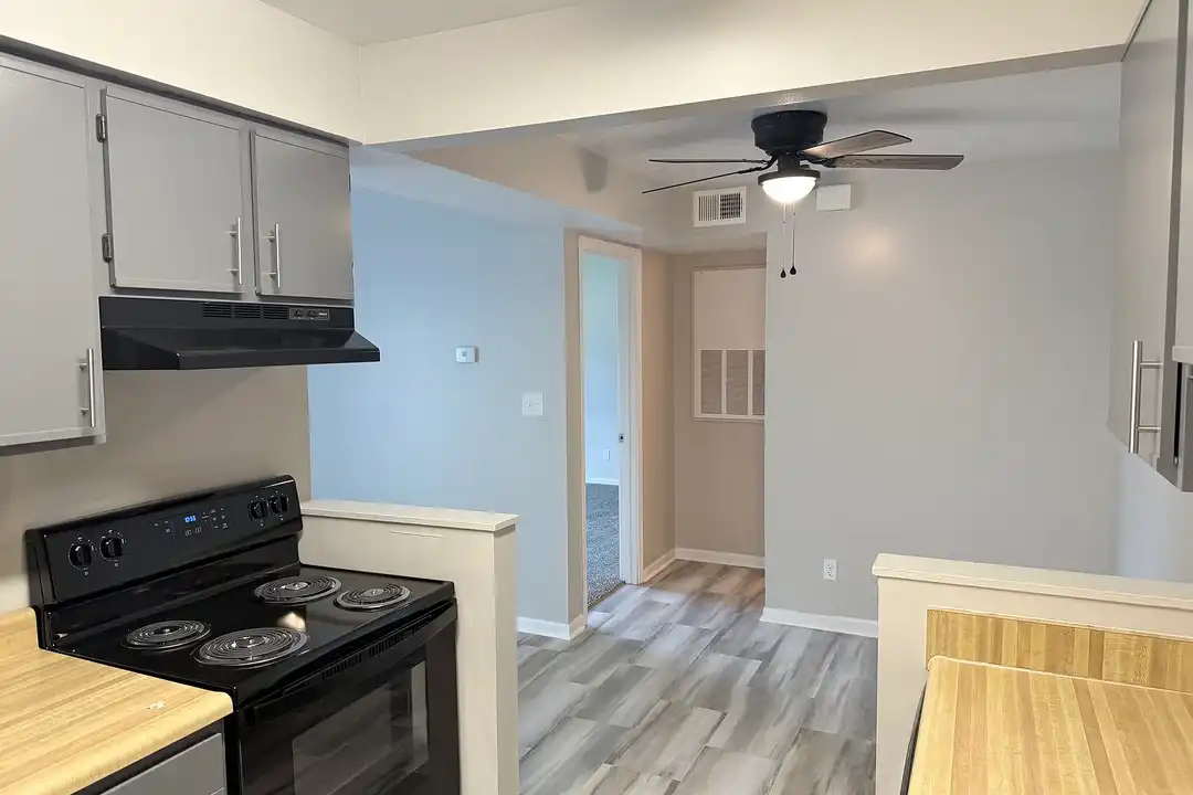 Highland Ridge Apartments – photo 1 of 11