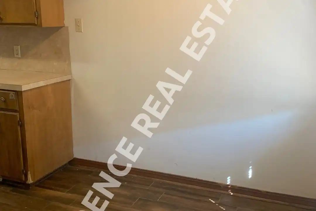 1006 Sybil Dr - View 5