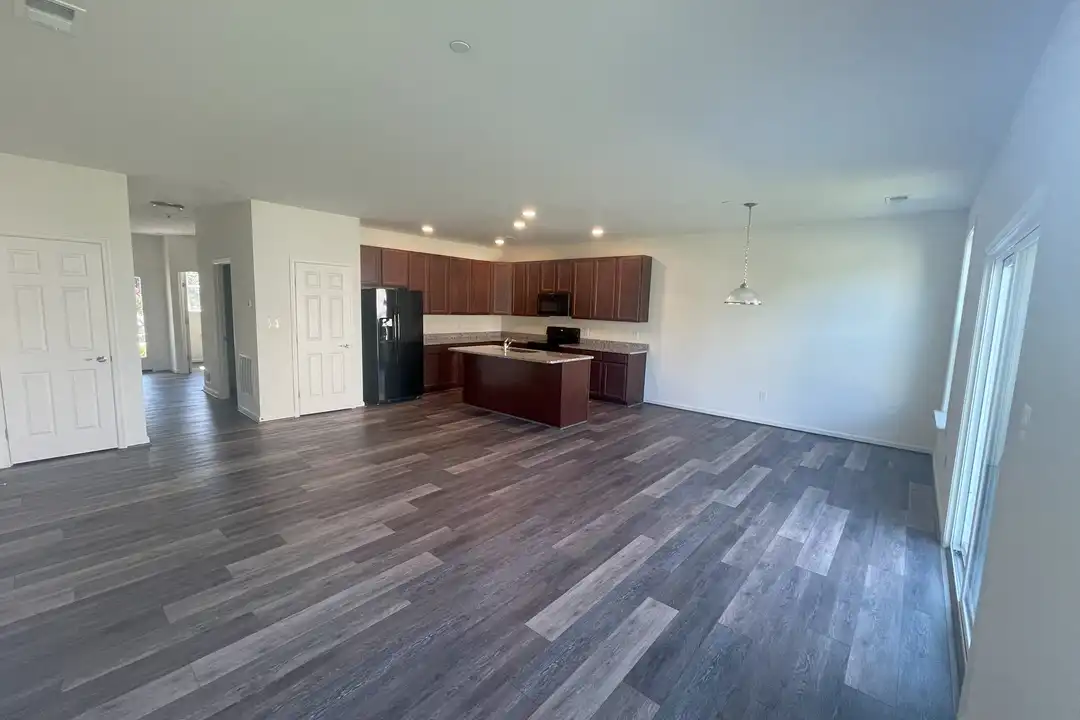 299 Thompson Ave – photo 1 of 20