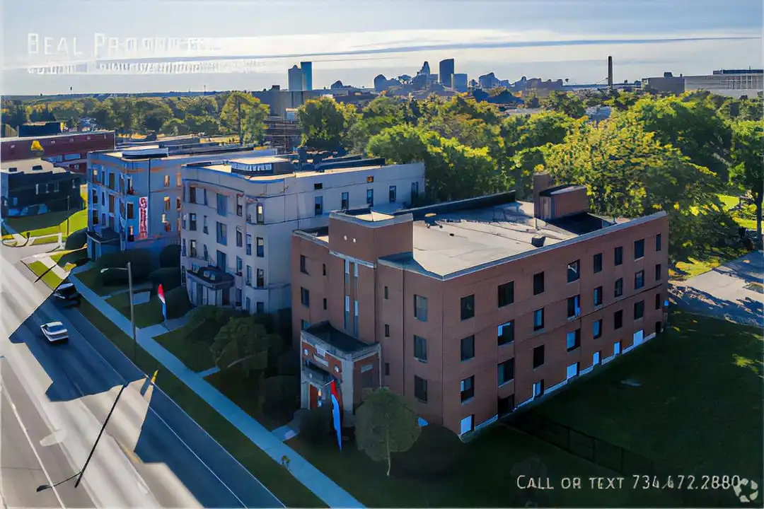 401 W Bancroft St – photo 1