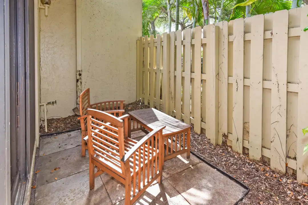 1400 NW 9th Ave unit B-8 - View 4