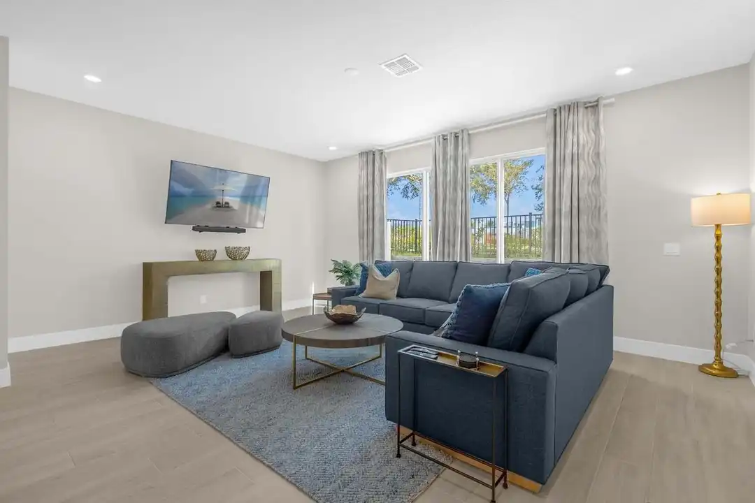 Apartment in Kissimmee - View 2