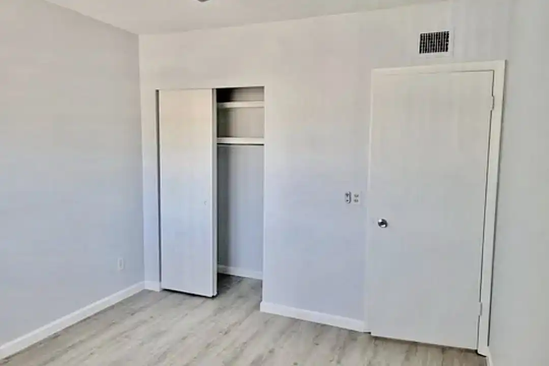 2429 Ecuadorian Way unit 65 - View 3