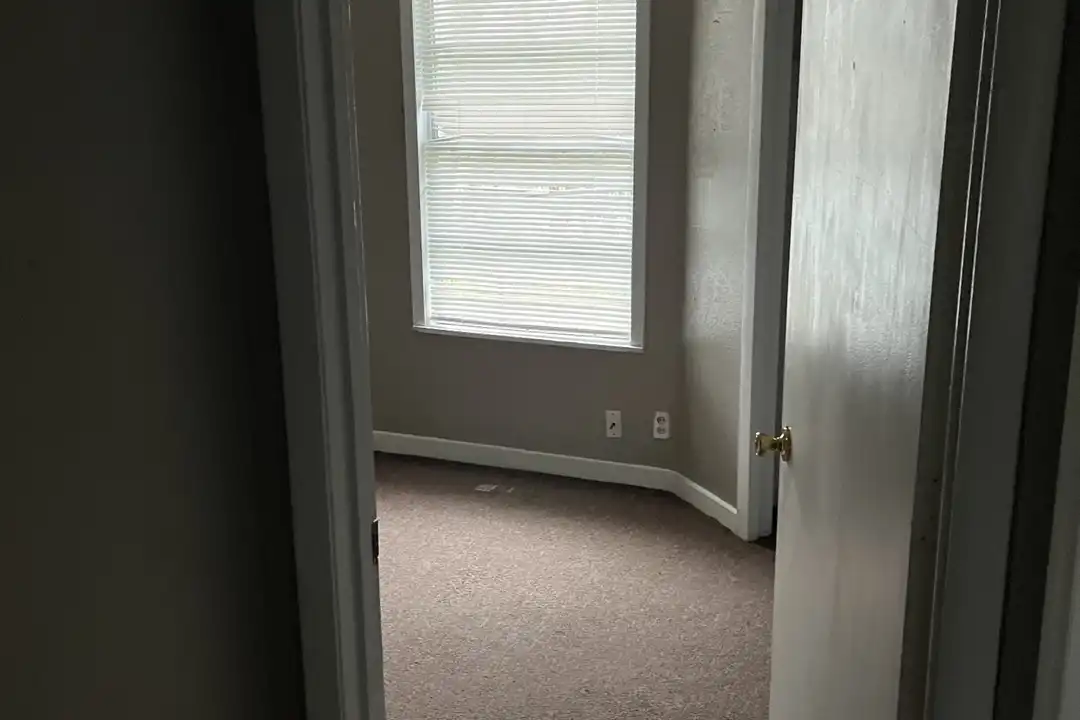 803 Southside Dr unit A - View 5