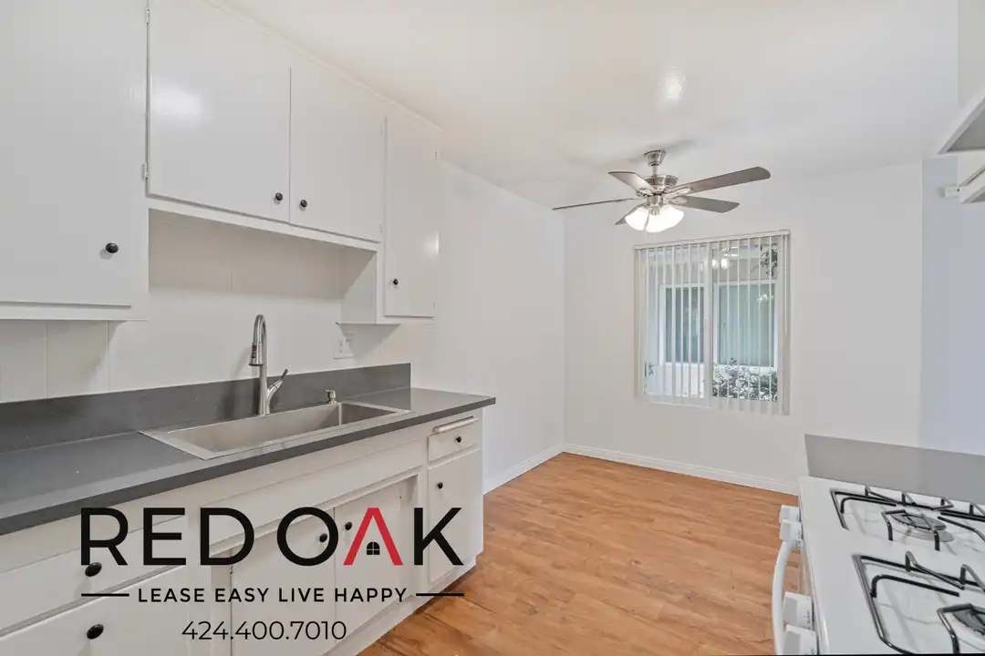 9210 Somerset Blvd - More