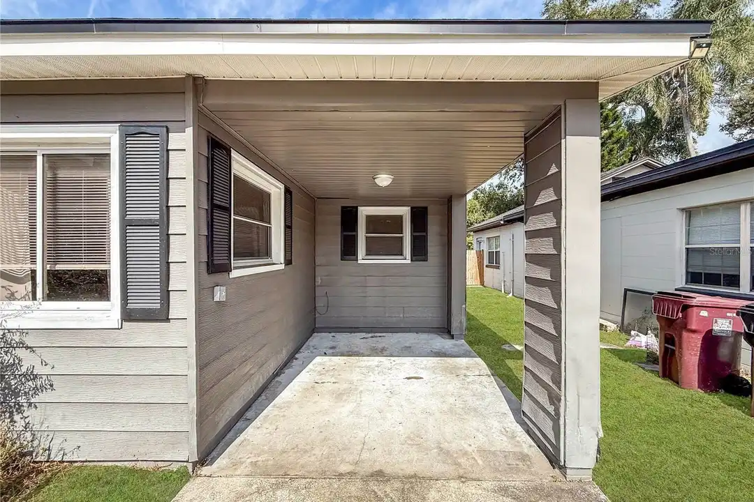 1303 E Muriel St – pohled 3
