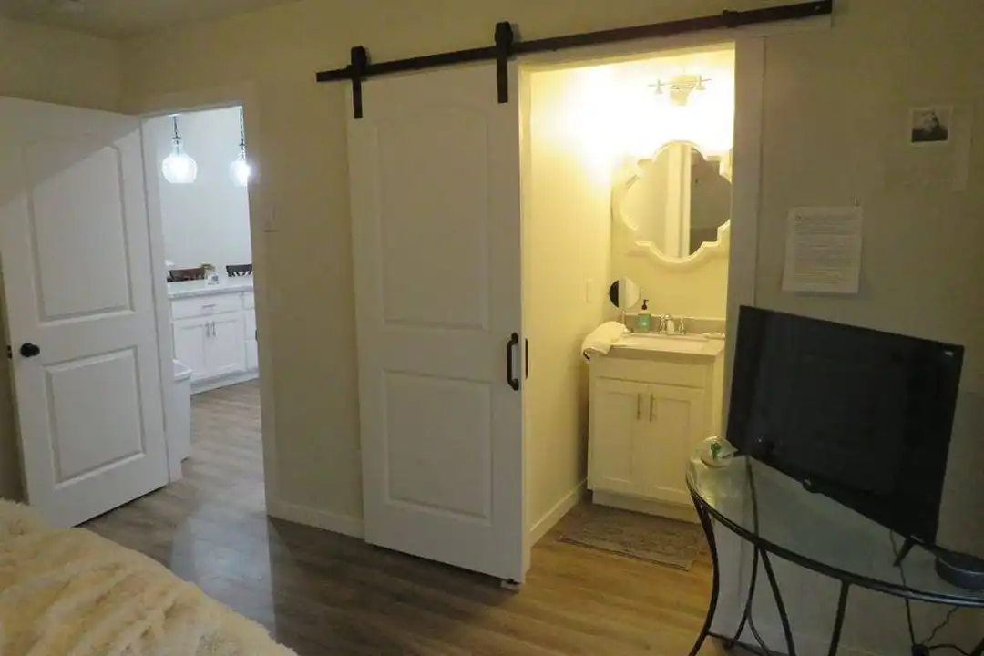 420 Franklin St unit Unit 1 - More
