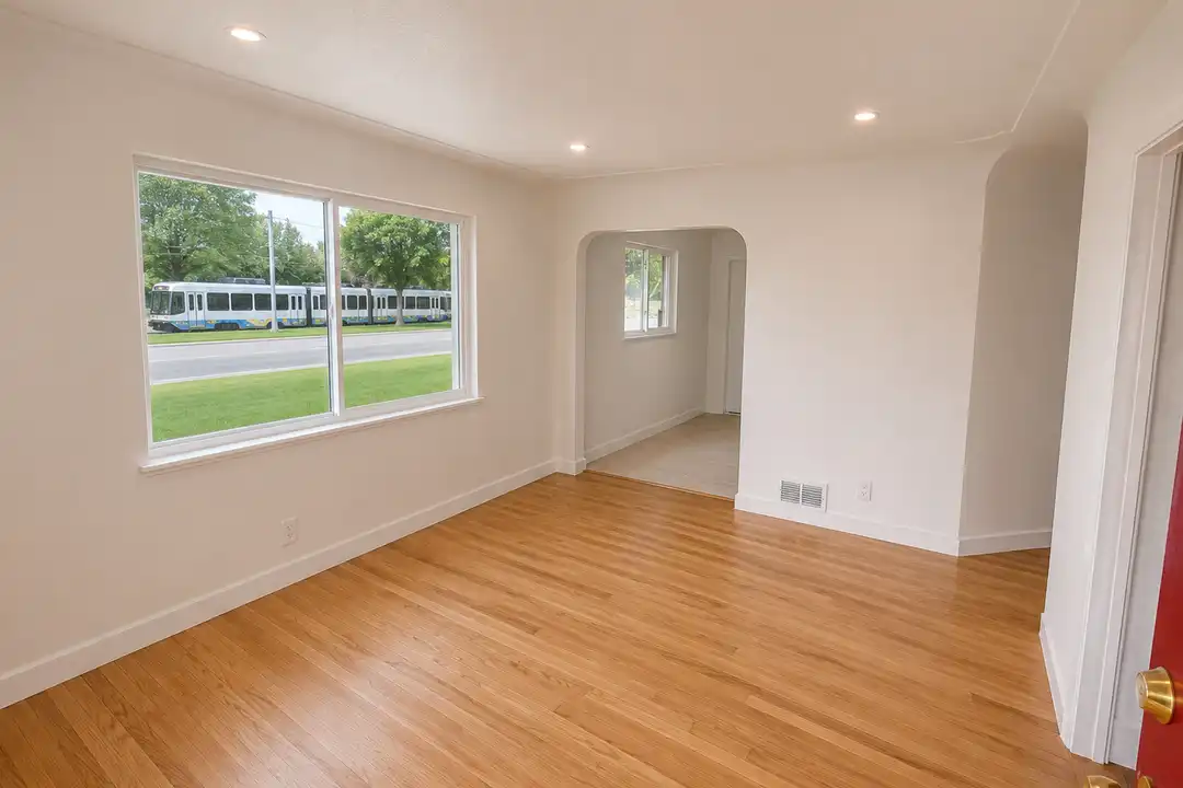 1303 Otis St - View 2