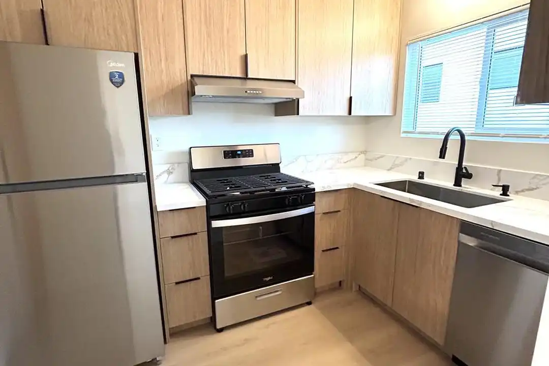 830 Raleigh St unit B - View 4