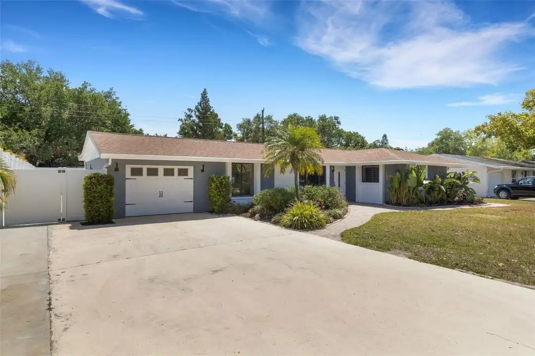 4645 Hunter Ridge Dr - View 3