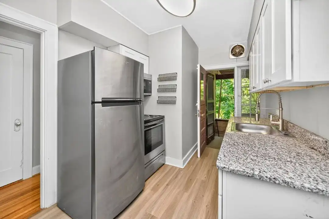 Apartment in Cincinnati - View 3