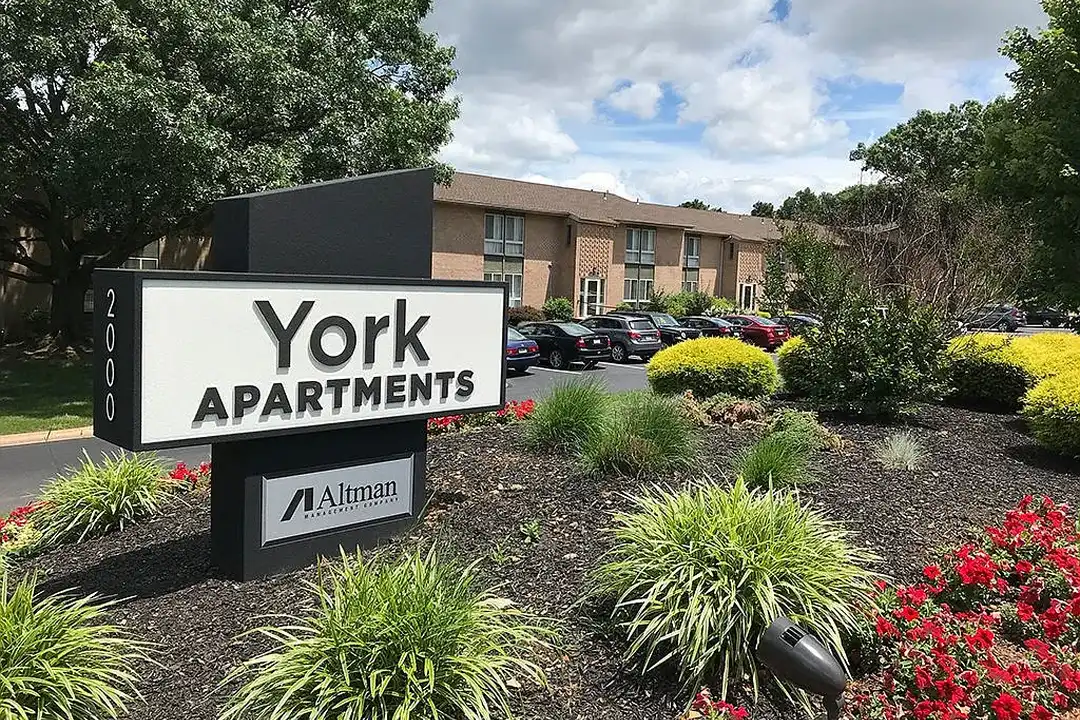 York Apartments – photo 1