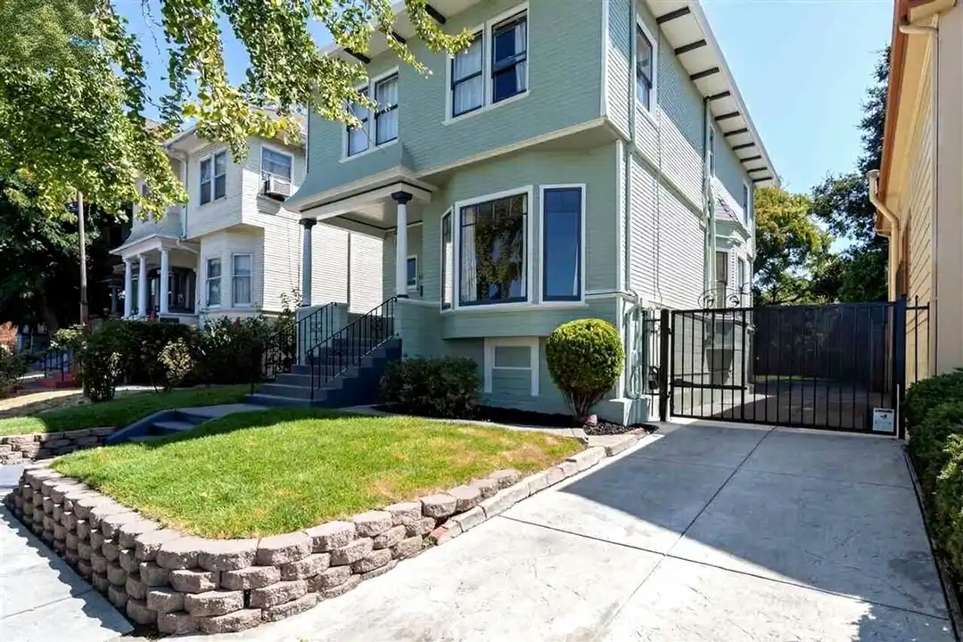 1649 Adeline St unit 1504988P - More