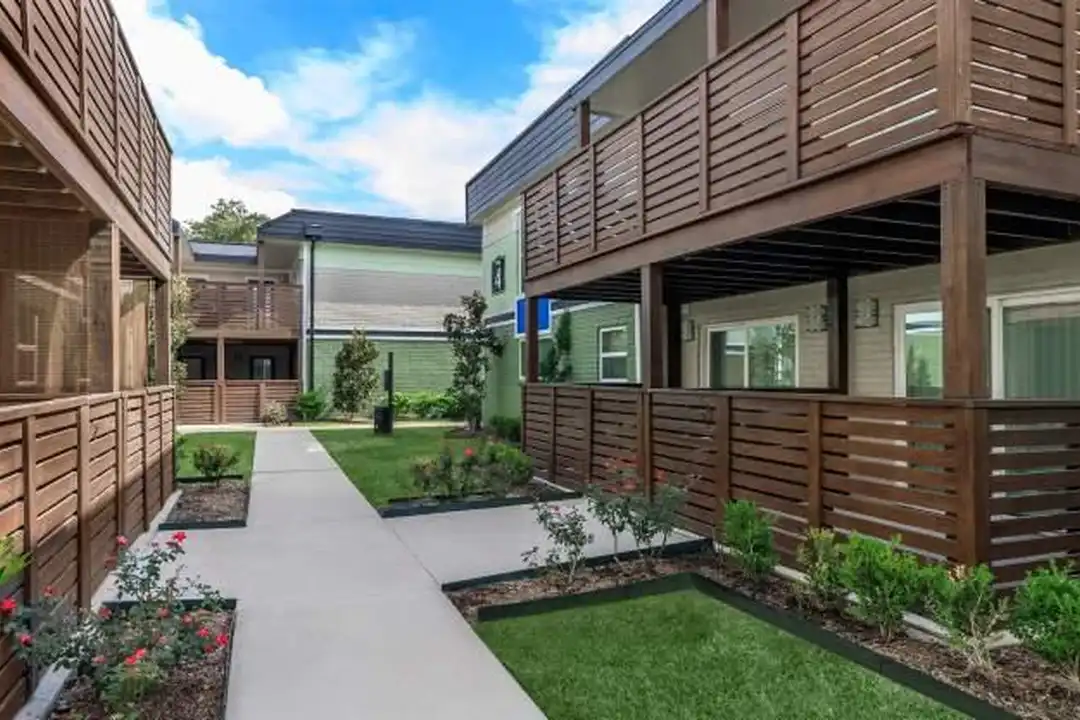 1001 Pinemont Dr unit # 1022 - More