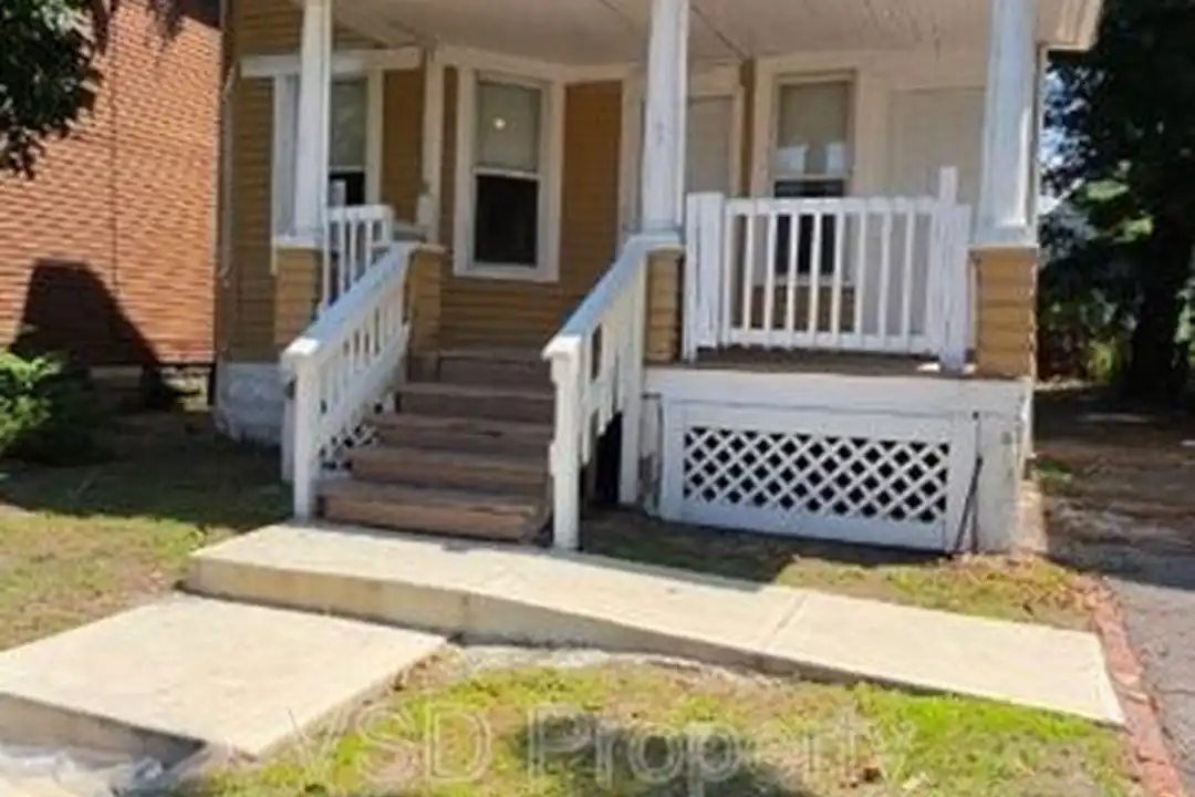 1583 E 84th St – photo 1