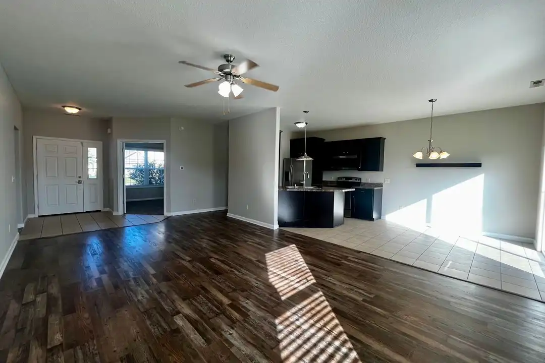 House in Roanoke - View 5