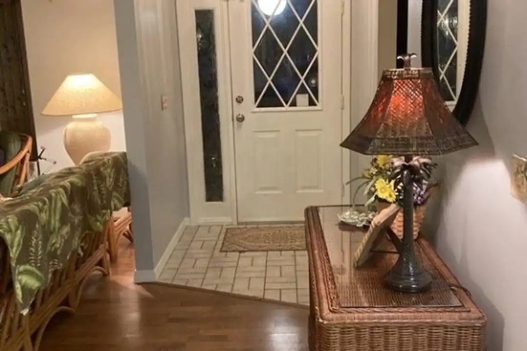 1565 Glentry Ln - View 2