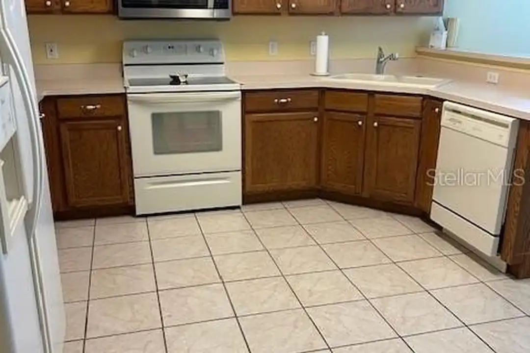 9494 SW 93rd Loop - View 4