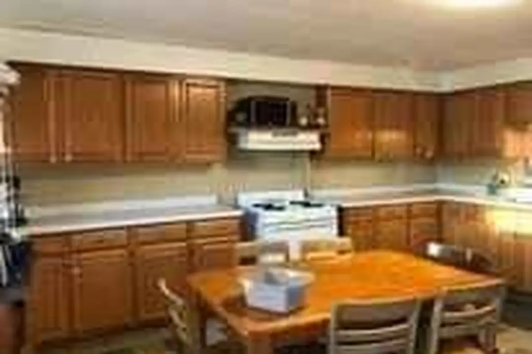 315 N Hickory St - View 2