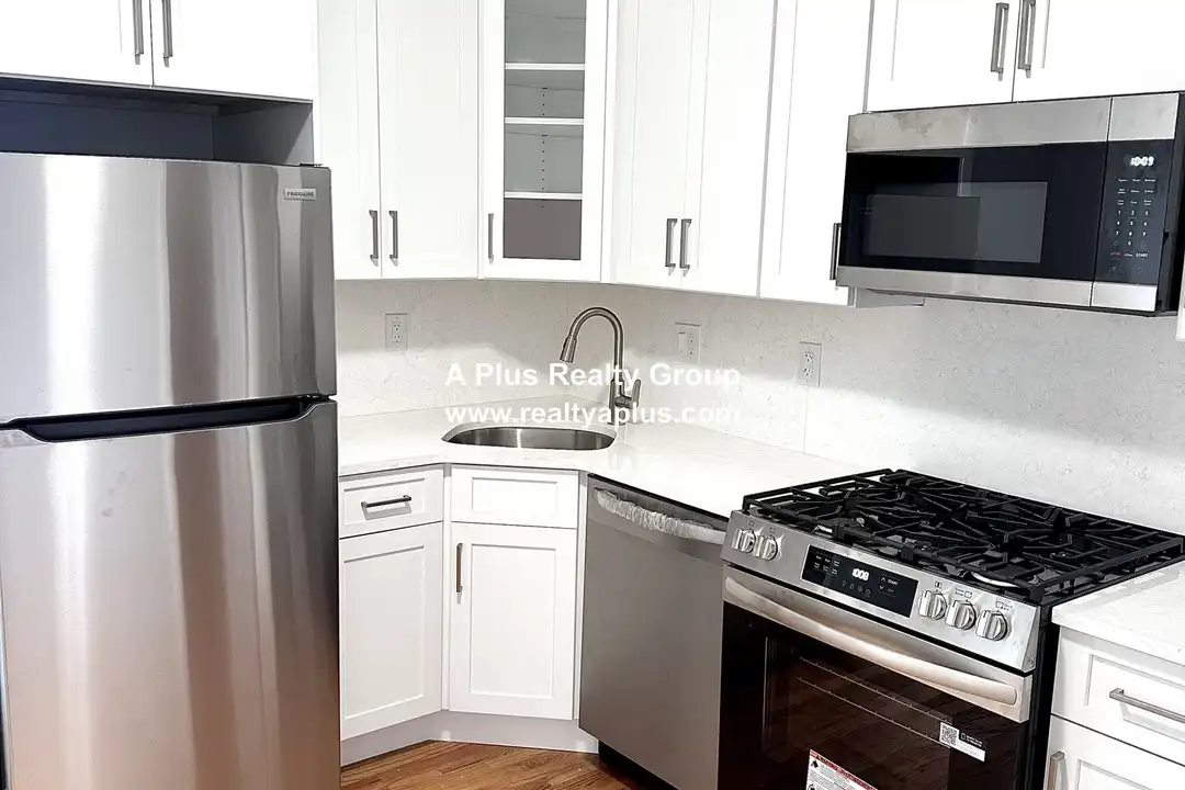 5 Buckley Ave unit 2 - View 4