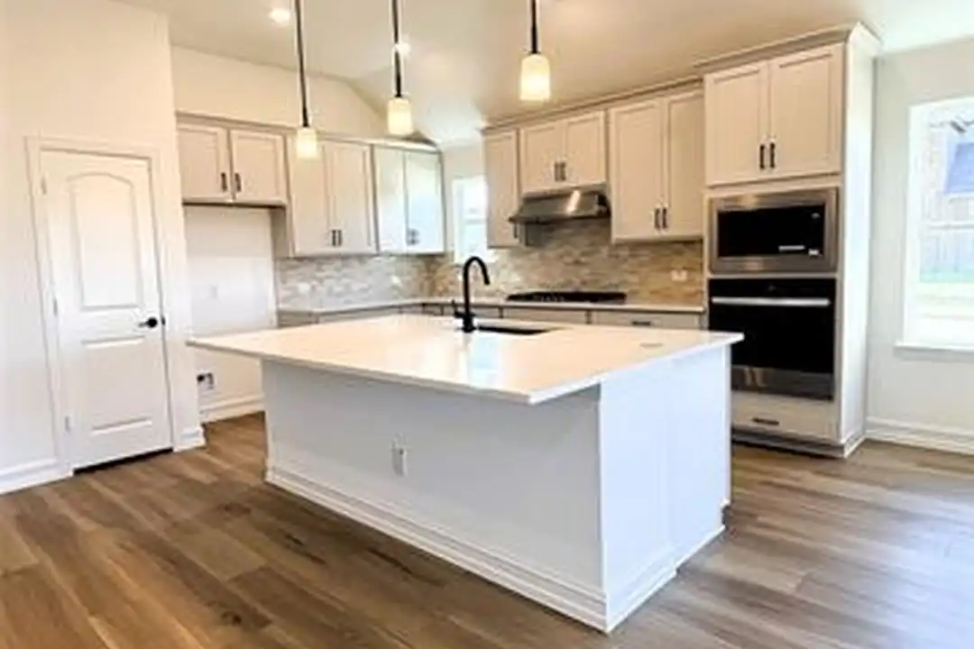 4349 Noble Ln - View 6