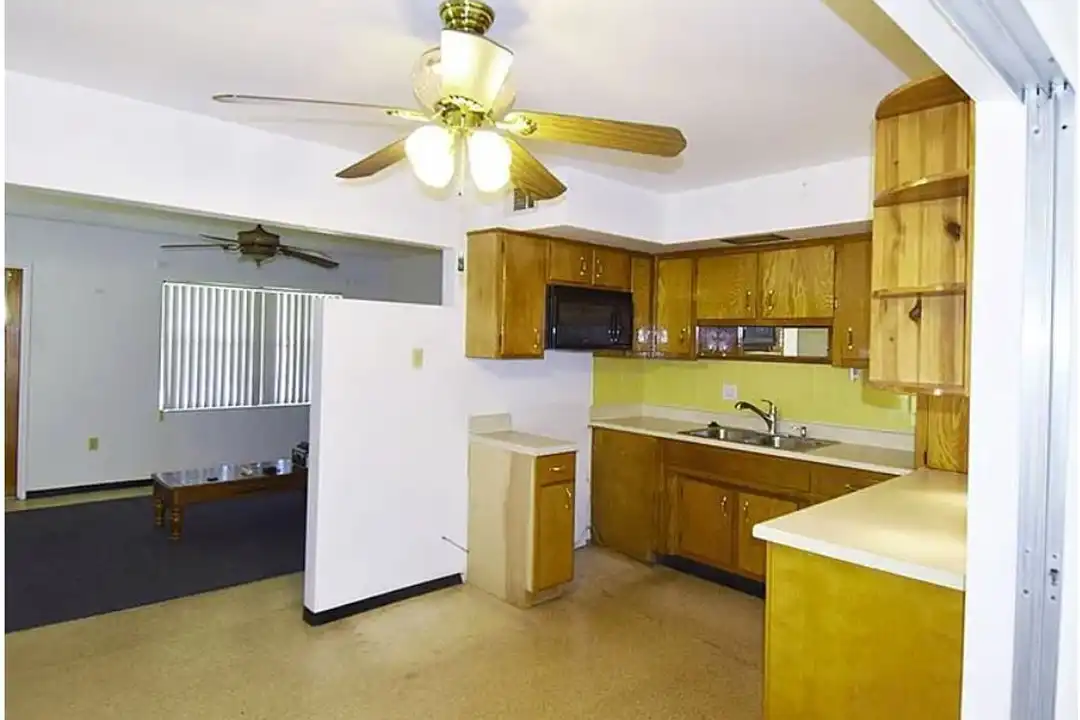 4938 Azalea Dr - View 3
