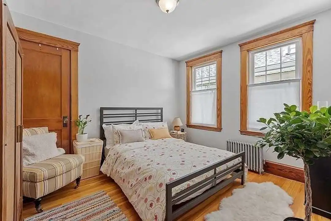 20 Wall St unit 20 – photo 1 of 5