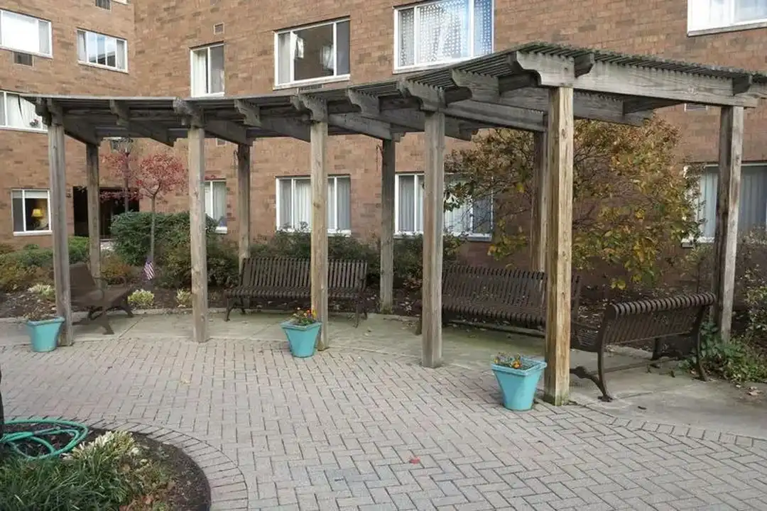 3100 Devonshire Rd - View 2