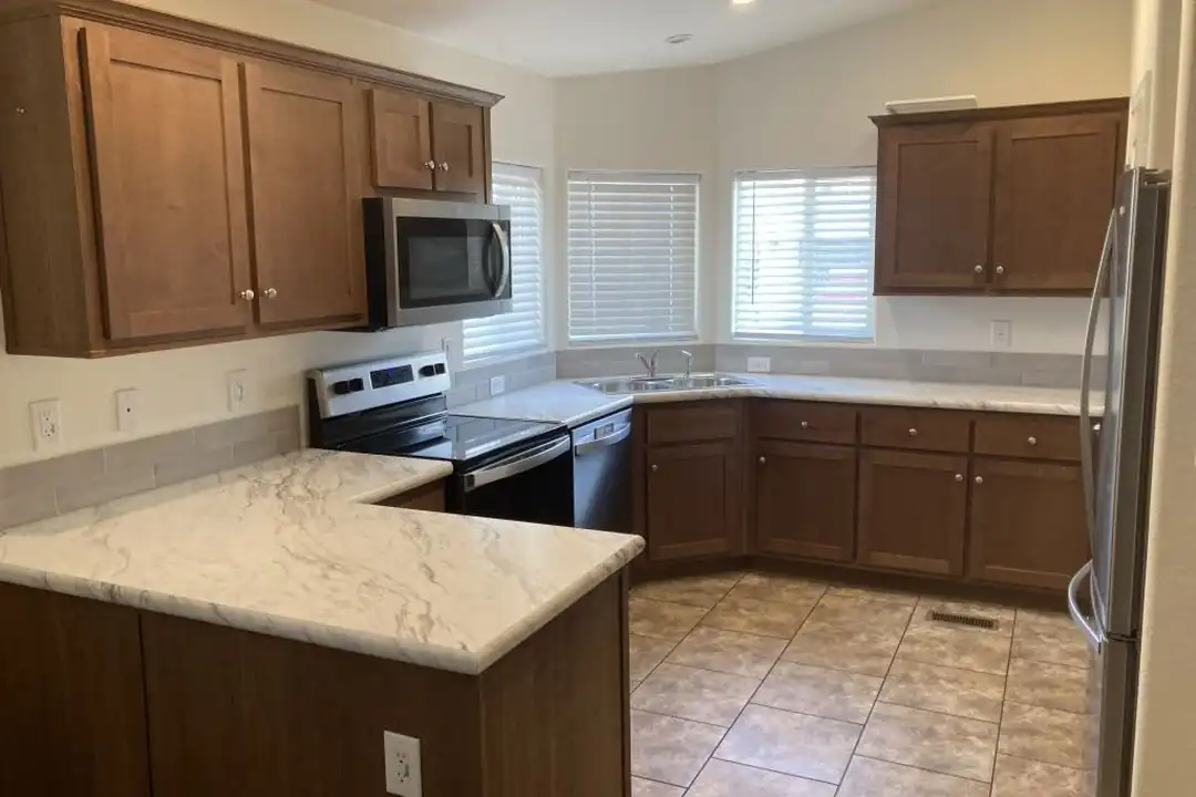 House in Peoria - View 2