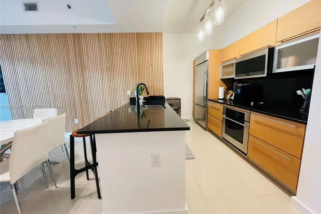950 Brickell Bay Dr #4400 - View 2