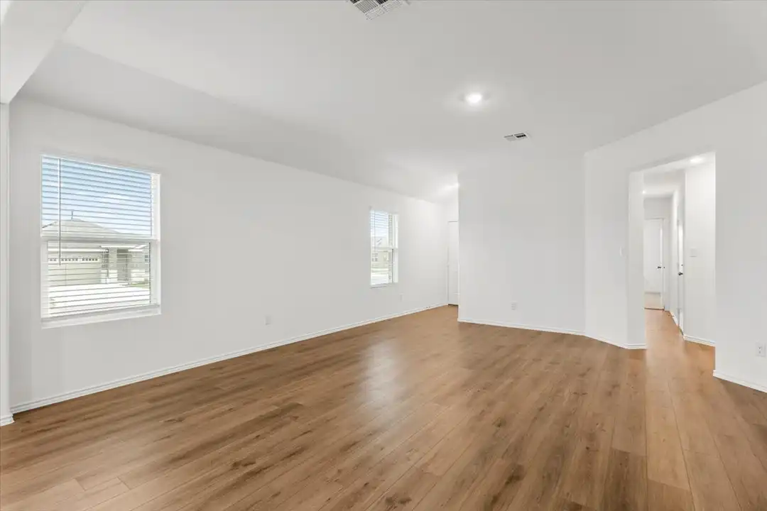 House in San Marcos - More